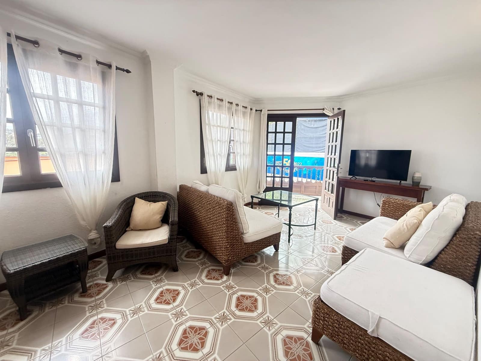 2 bedroom Apartment for rent in Puerto de la Cruz - € 1,300 (Ref: 9726366)