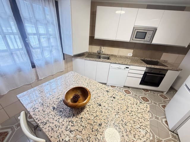 Apartamento de 2 habitaciones en Puerto de la Cruz en alquiler - 1.300 € (Ref: 9726366)