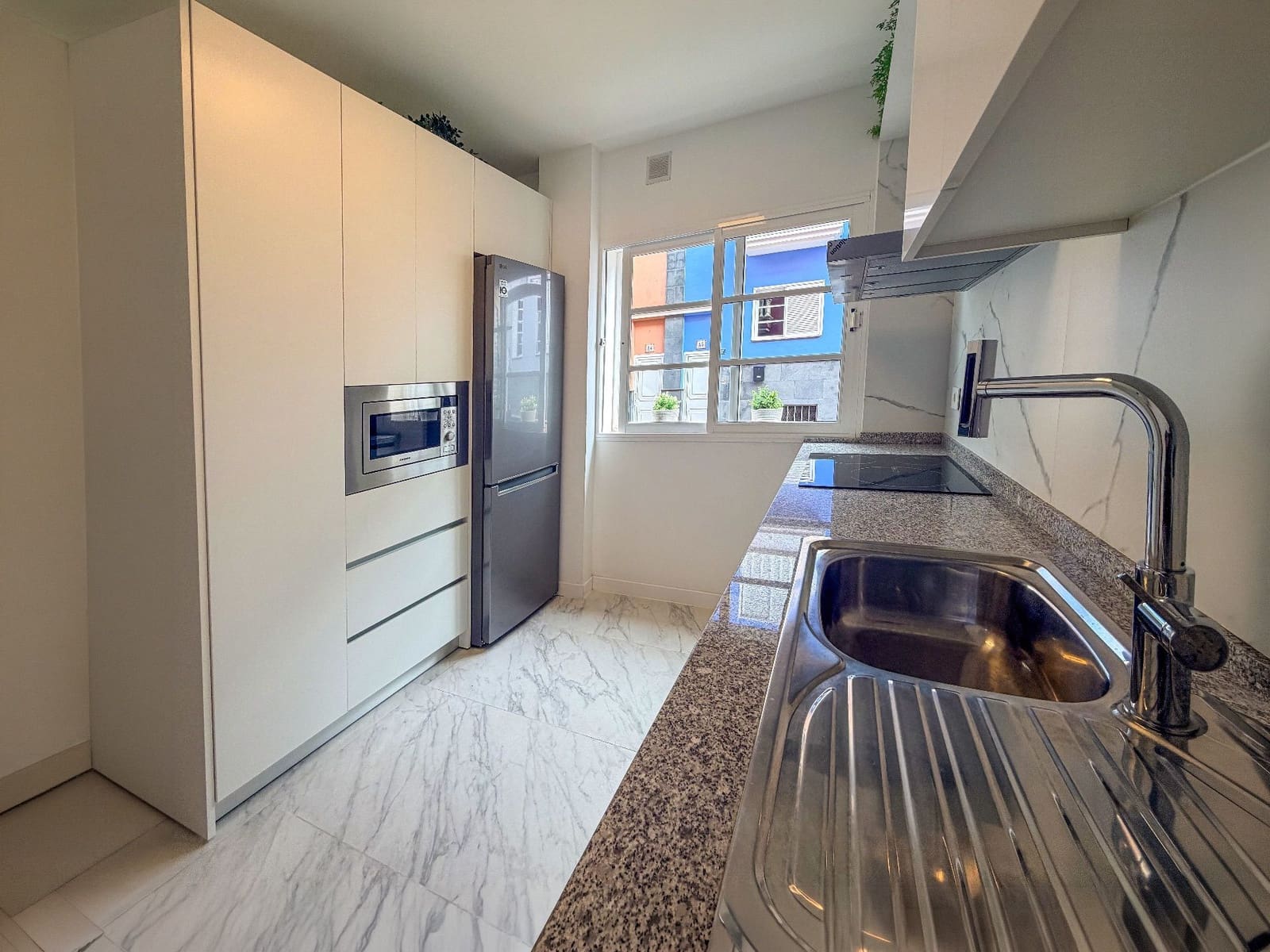 3 slaapkamer Flat te koop in Puerto de la Cruz met garage - € 240.000 (Ref: 9741503)