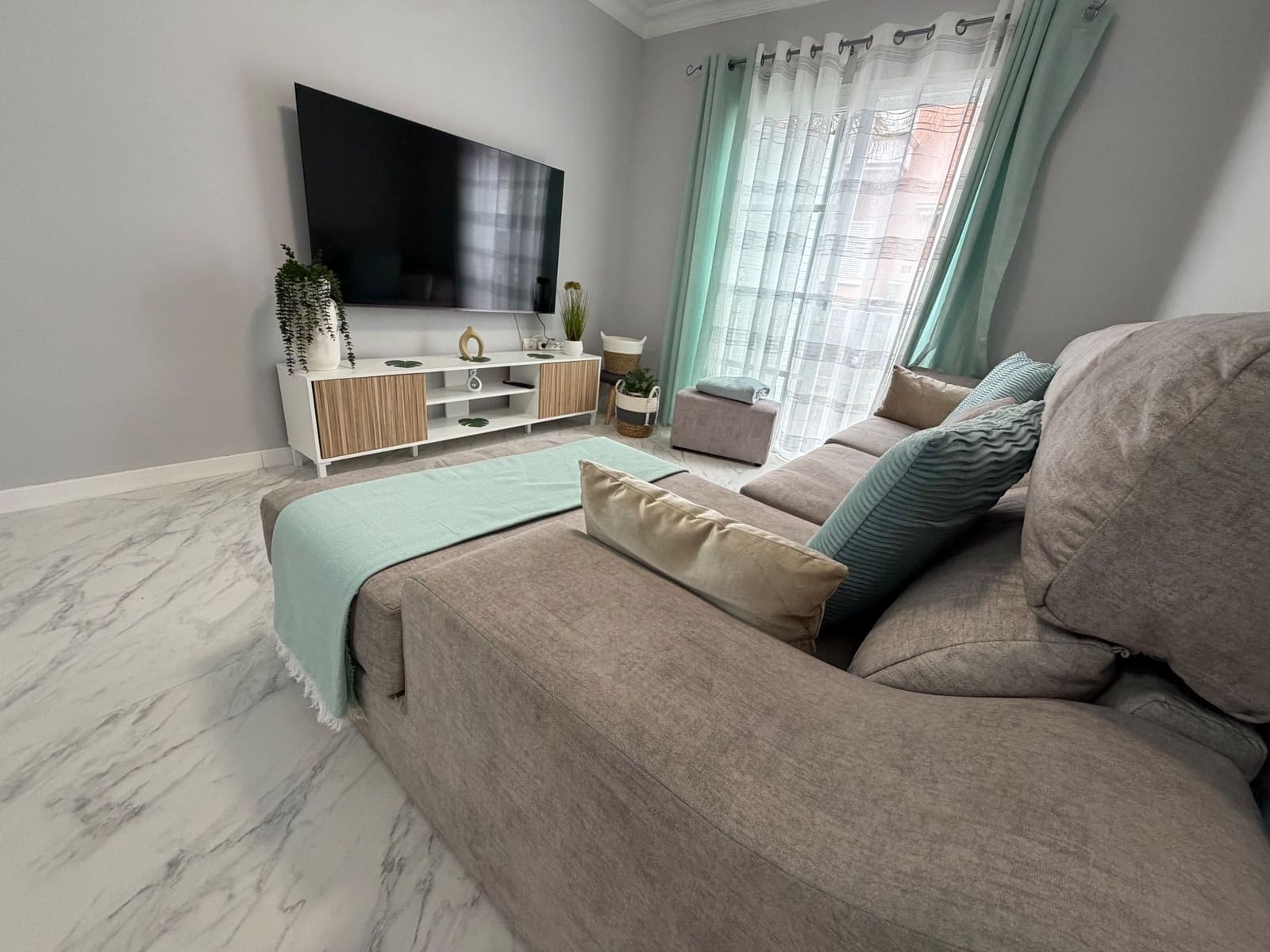 3 bedroom Flat for sale in Puerto de la Cruz with garage - € 240,000 (Ref: 9741503)