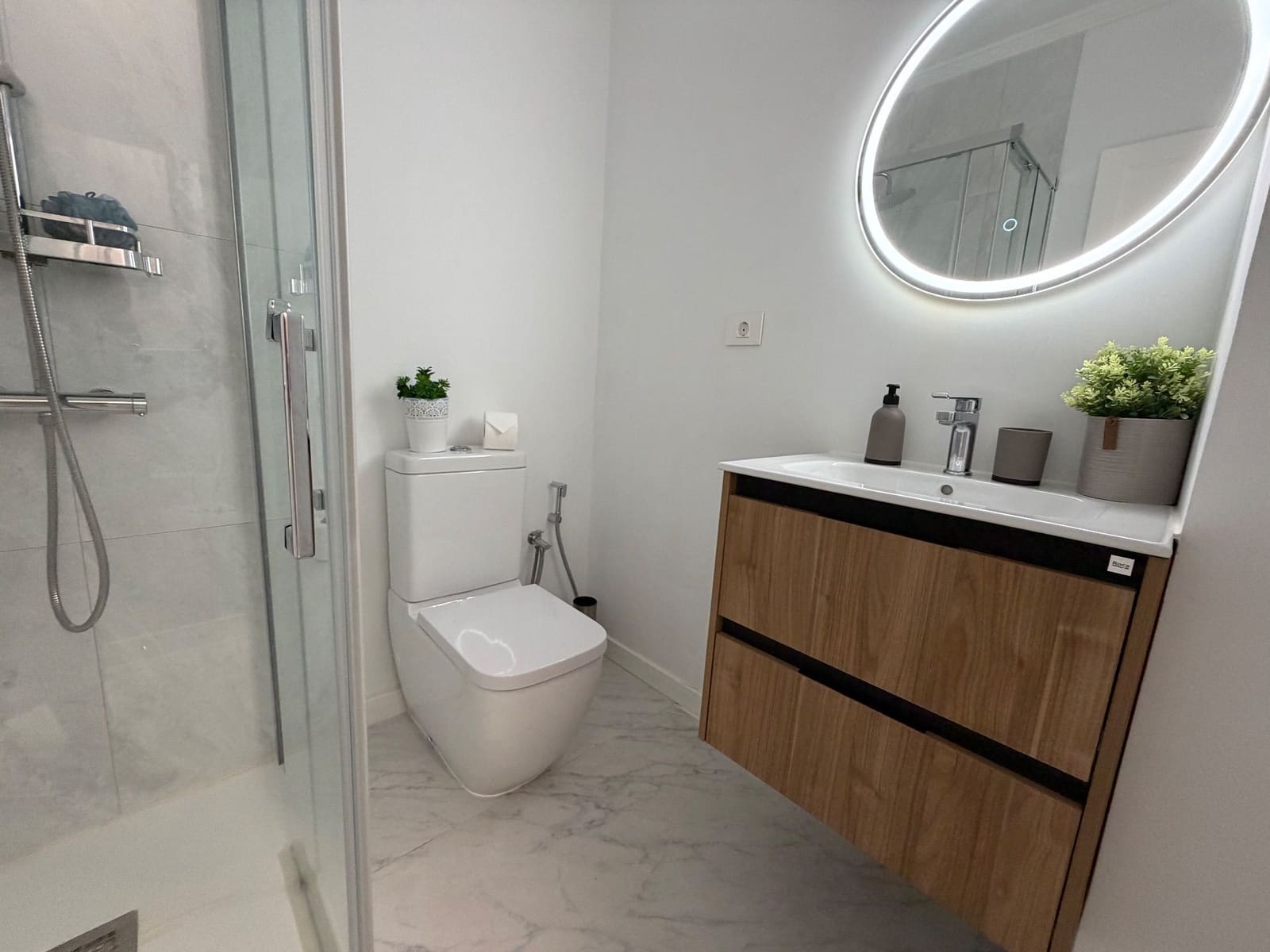 3 bedroom Flat for sale in Puerto de la Cruz with garage - € 240,000 (Ref: 9741503)