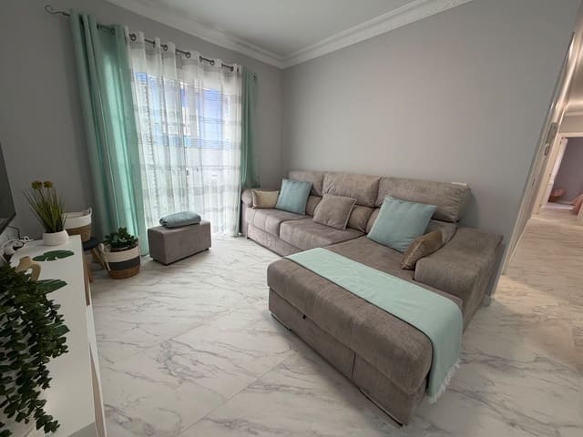 3 soveværelse Lejlighed til salg i Puerto de la Cruz med garage - € 240.000 (Ref: 9741503)