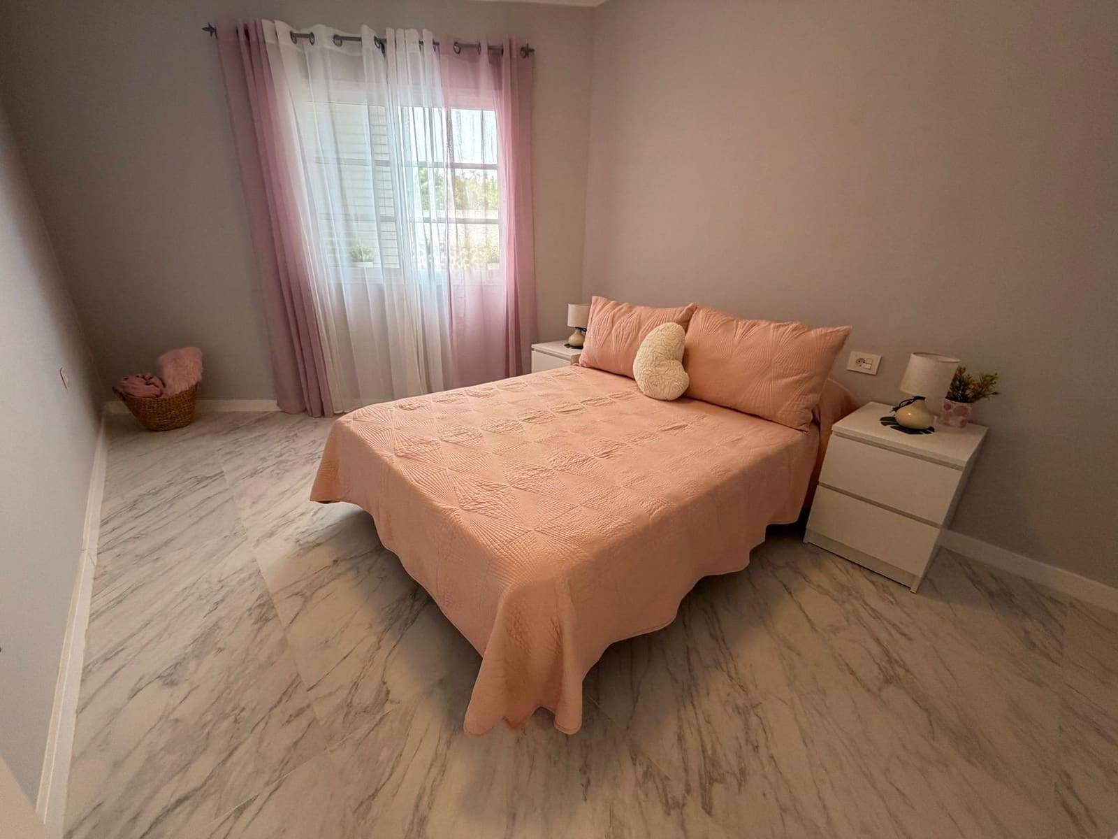 3 bedroom Flat for sale in Puerto de la Cruz with garage - € 240,000 (Ref: 9741503)