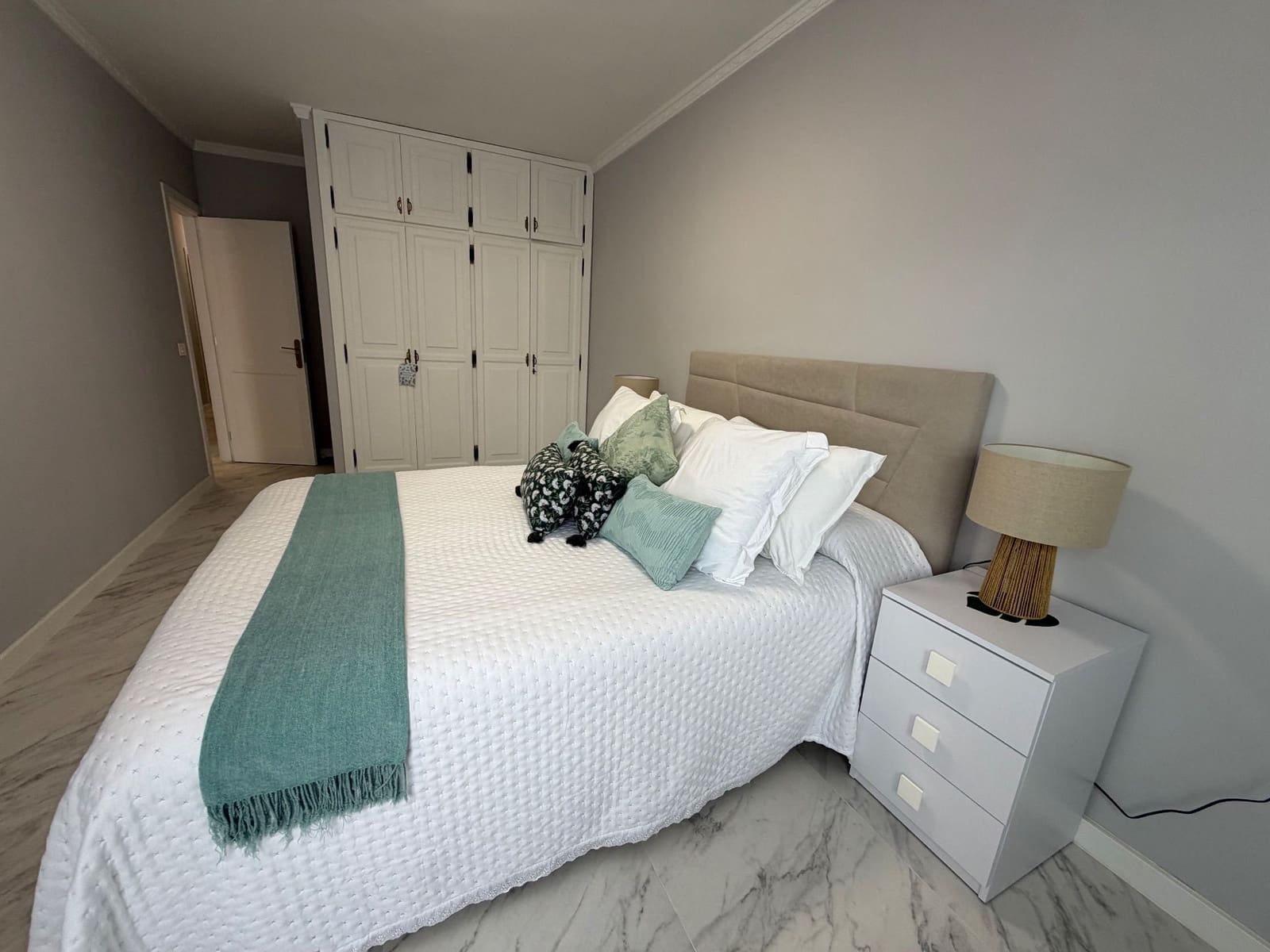 3 bedroom Flat for sale in Puerto de la Cruz with garage - € 240,000 (Ref: 9741503)