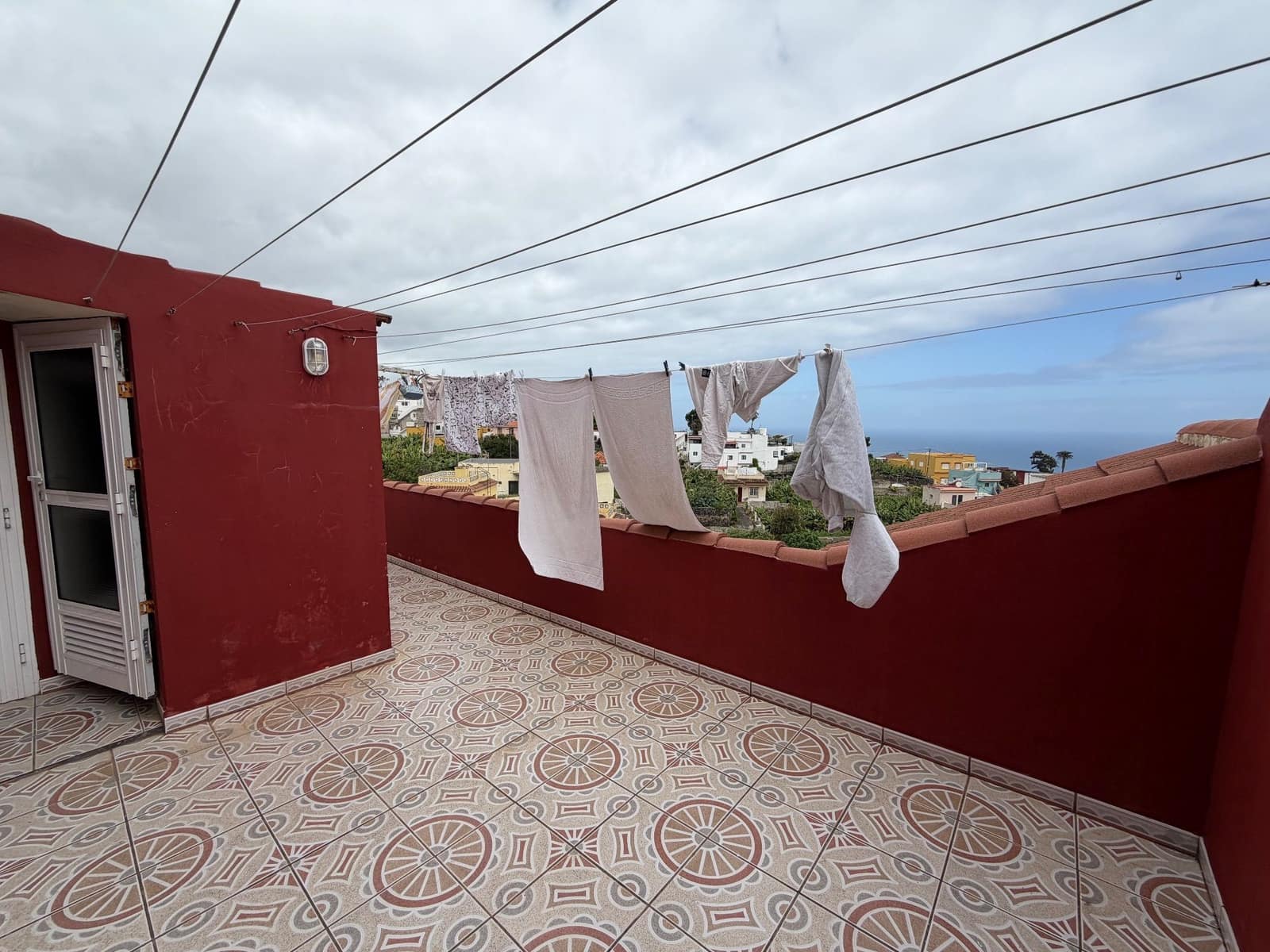 3 bedroom Flat for sale in Puerto de la Cruz with garage - € 240,000 (Ref: 9741503)