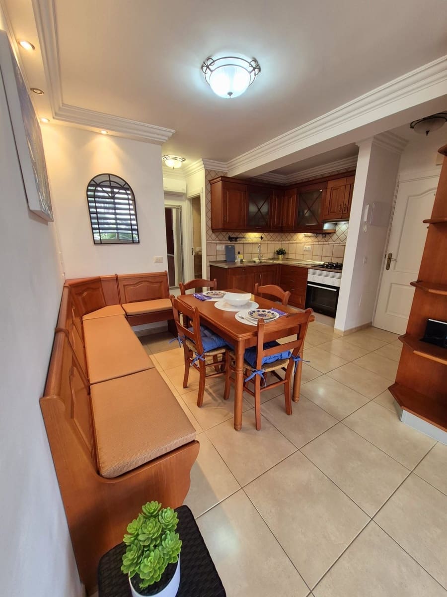 2 soveværelse Lejlighed til leje i Puerto de la Cruz - € 1.200 (Ref: 9765032)