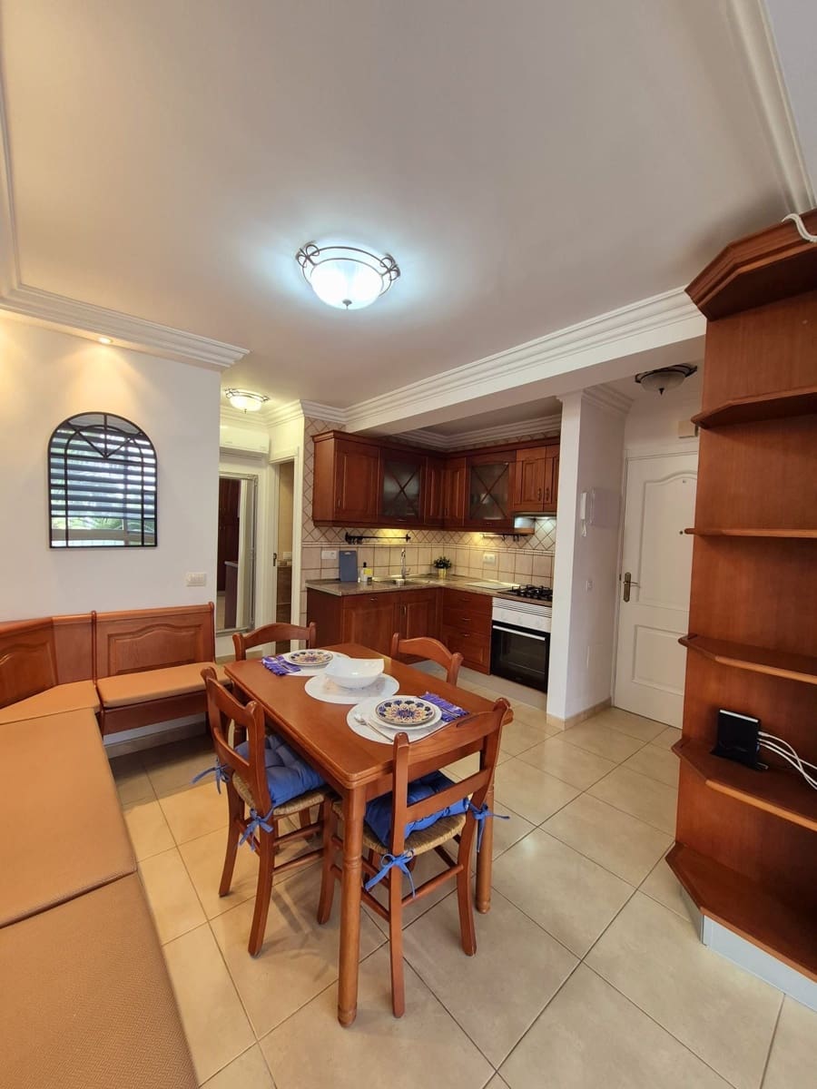 2 soveværelse Lejlighed til leje i Puerto de la Cruz - € 1.200 (Ref: 9765032)