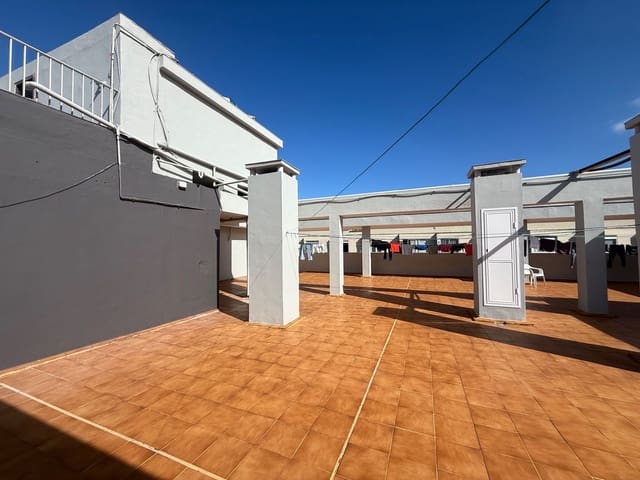 2 soveværelse Lejlighed til leje i Puerto de la Cruz - € 1.200 (Ref: 9765032)