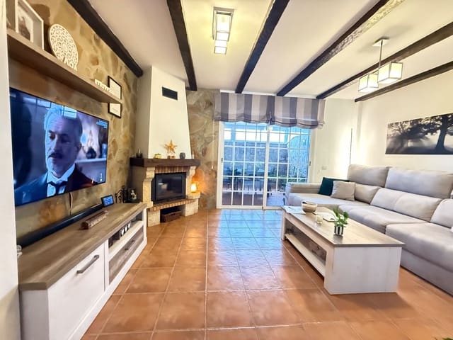 3 soverom Kjedet enebolig til salgs i La Orotava med garasje - € 269 000 (Ref: 9765034)