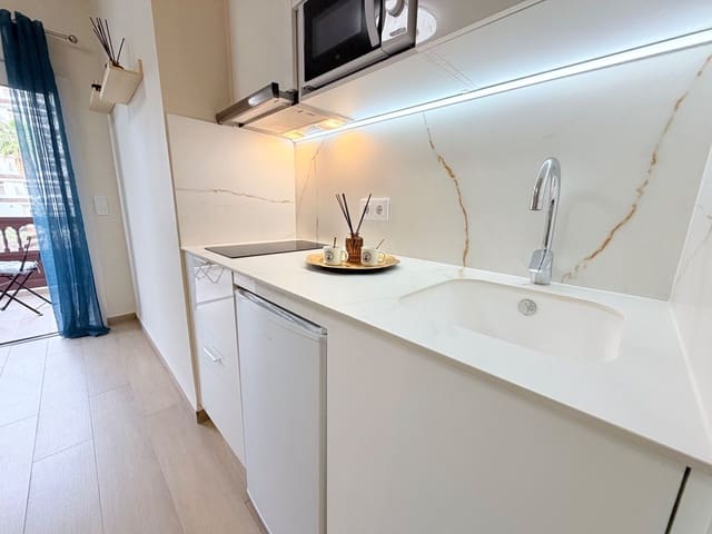 Estudio en Puerto de la Cruz en venta con piscina garaje - 199.000 € (Ref: 9813680)