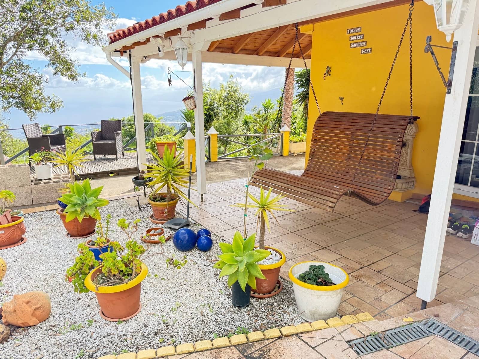 2 bedroom Villa for sale in Icod de los Vinos with garage - € 369,000 (Ref: 9840078)