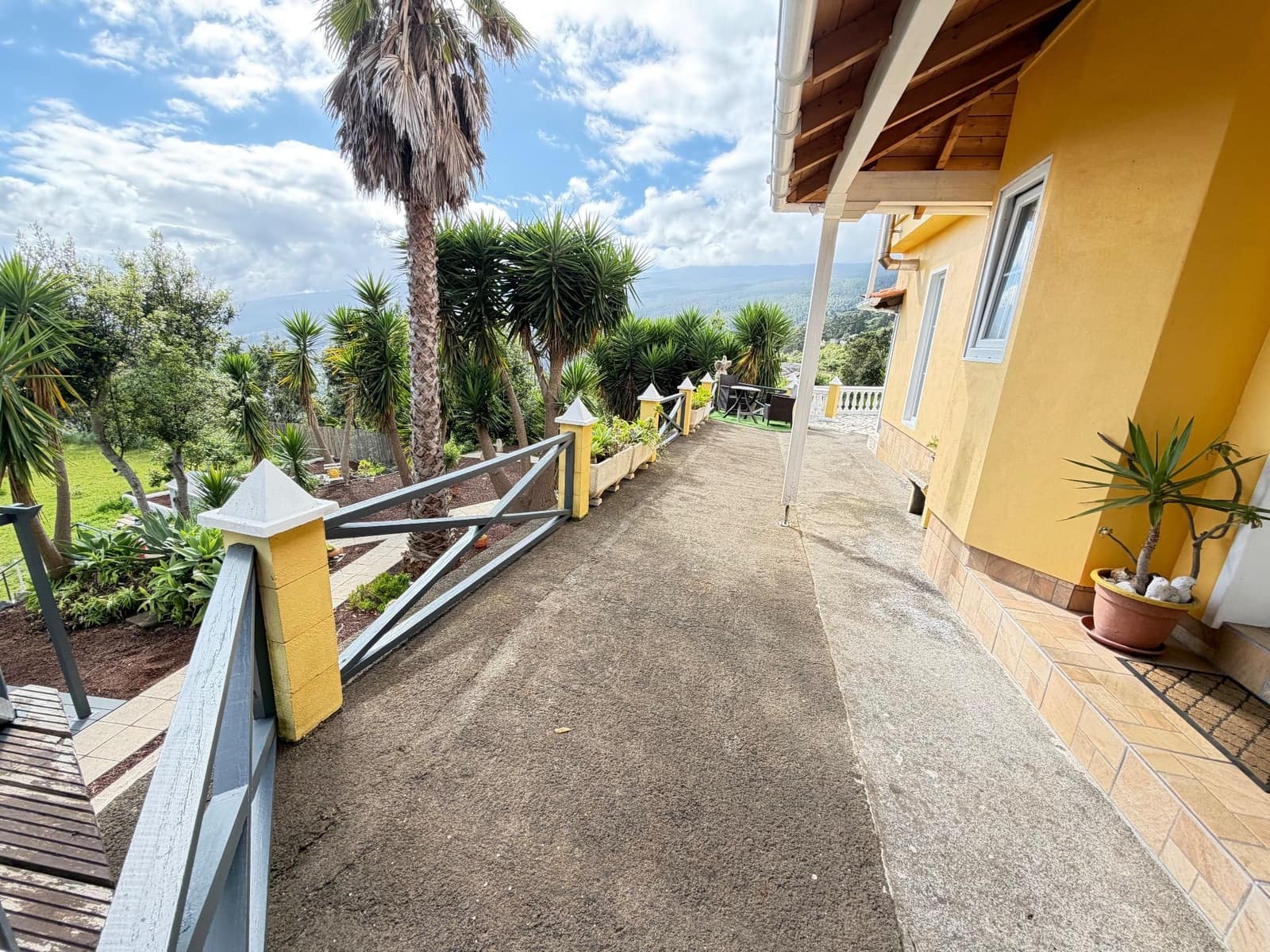 2 bedroom Villa for sale in Icod de los Vinos with garage - € 369,000 (Ref: 9840078)