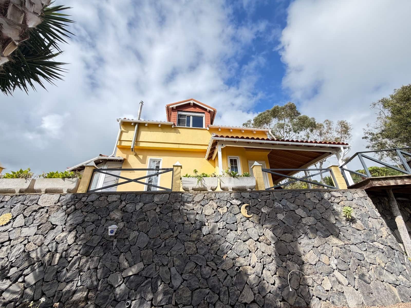 2 bedroom Villa for sale in Icod de los Vinos with garage - € 369,000 (Ref: 9840078)