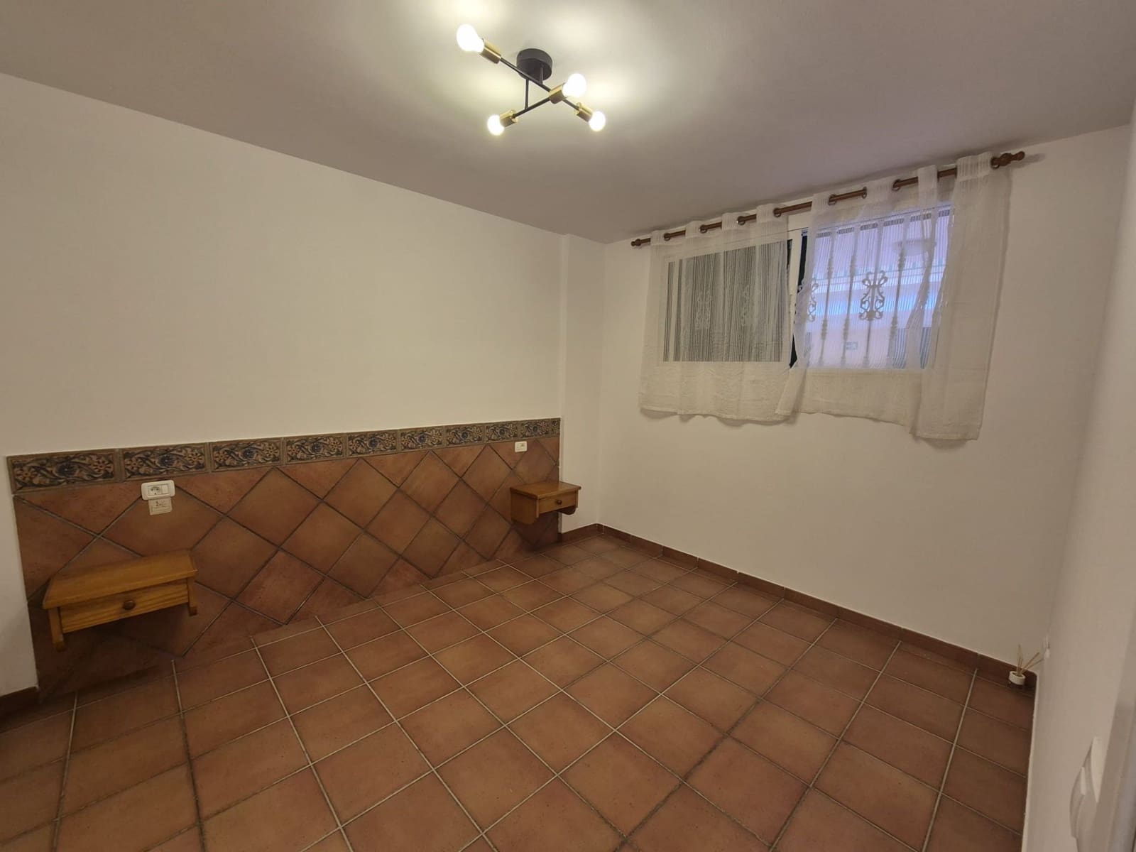 1 soveværelse Lejlighed til leje i Puerto de la Cruz med swimmingpool garage - € 1.100 (Ref: 9893714)