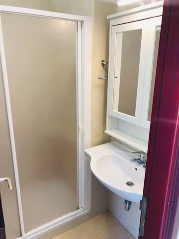 Apartamento de 2 habitaciones en Puerto de la Cruz en venta - 199.000 € (Ref: 9898885)