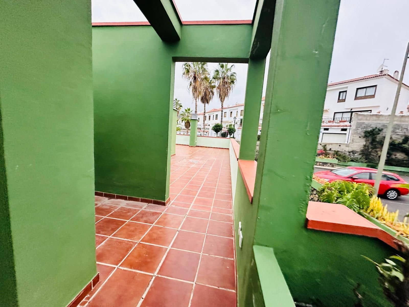 Apartamento de 2 habitaciones en Puerto de la Cruz en venta - 199.000 € (Ref: 9898885)