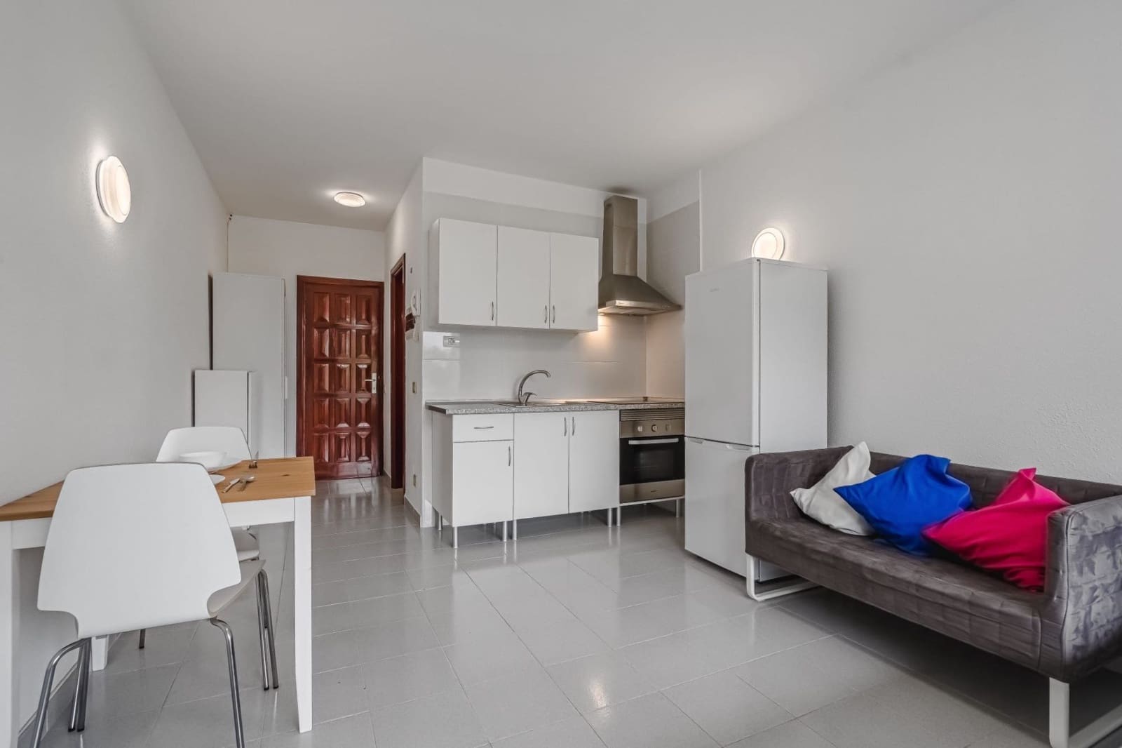 Apartamento de 2 habitaciones en Puerto de la Cruz en venta - 199.000 € (Ref: 9898885)
