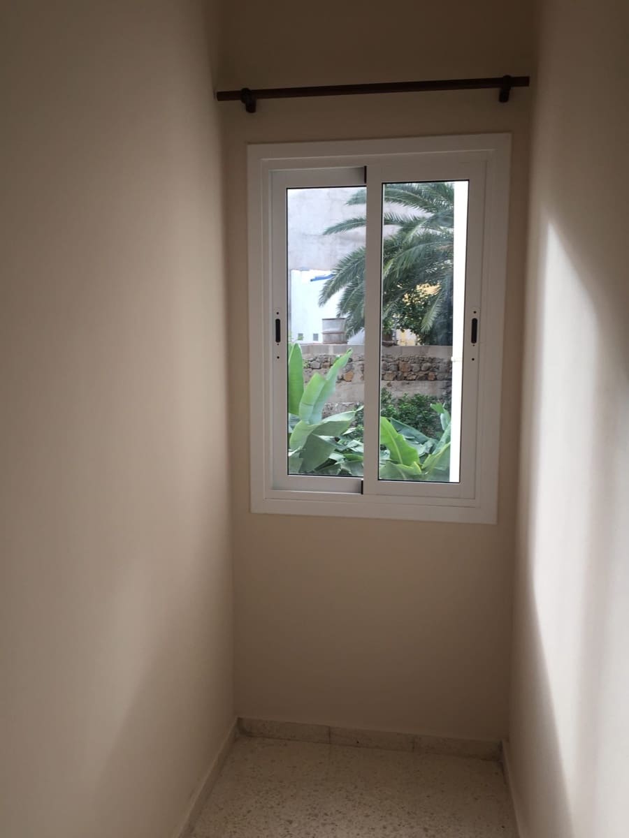 4 quarto Apartamento para arrendar em La Orotava - 950 € (Ref: 9926782)