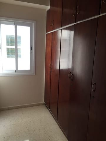 4 quarto Apartamento para arrendar em La Orotava - 950 € (Ref: 9926782)