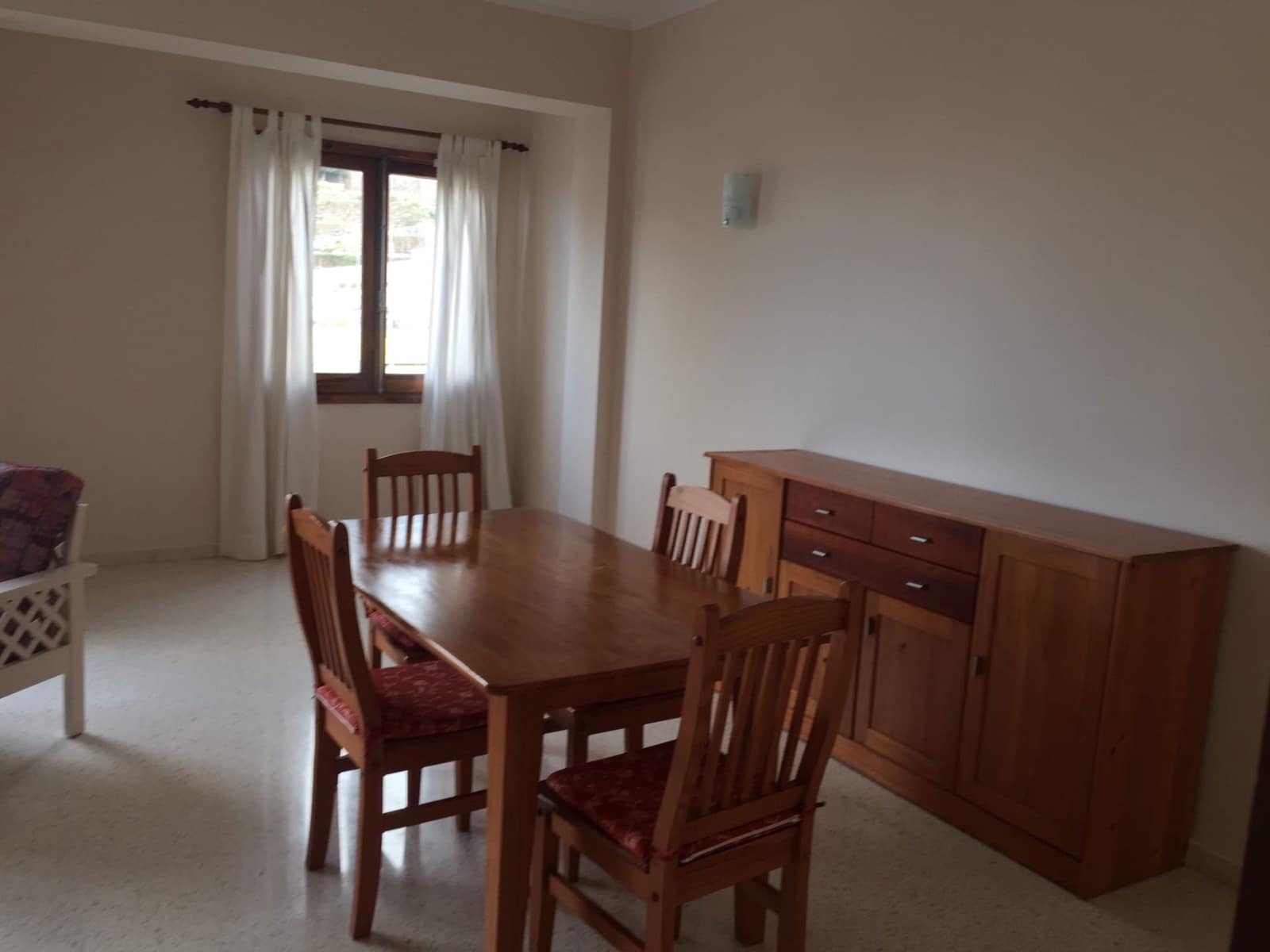 4 quarto Apartamento para arrendar em La Orotava - 950 € (Ref: 9926782)