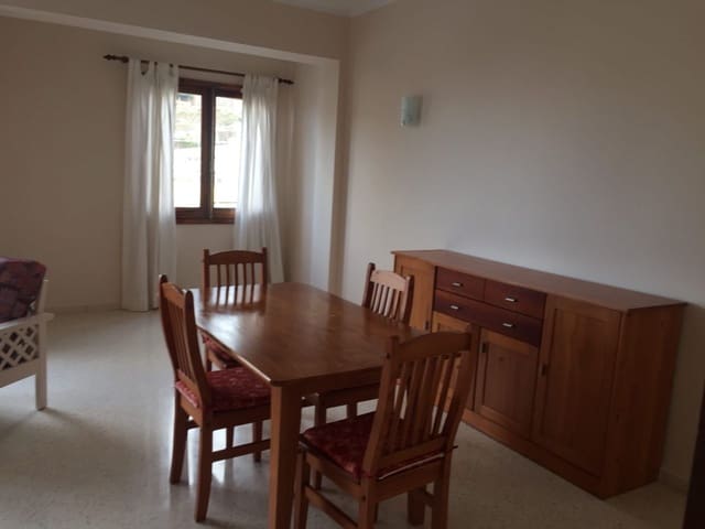 4 quarto Apartamento para arrendar em La Orotava - 950 € (Ref: 9926782)
