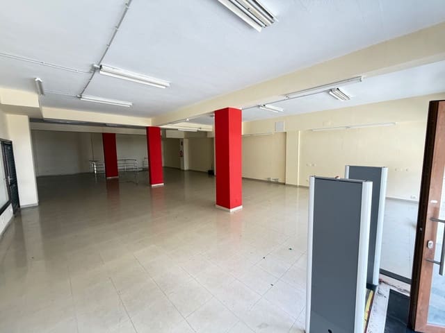 Kaupallinen vuokrattavana paikassa Puerto de la Cruz - 4 000 € (Ref: 9962009)