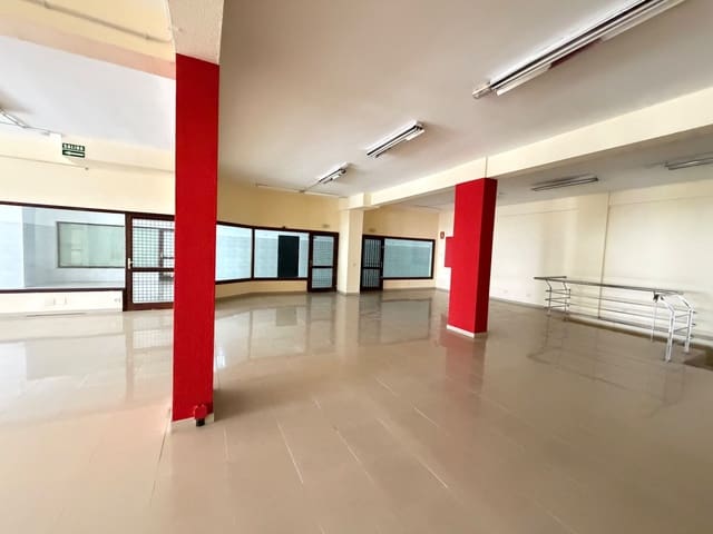 Kaupallinen vuokrattavana paikassa Puerto de la Cruz - 4 000 € (Ref: 9962009)