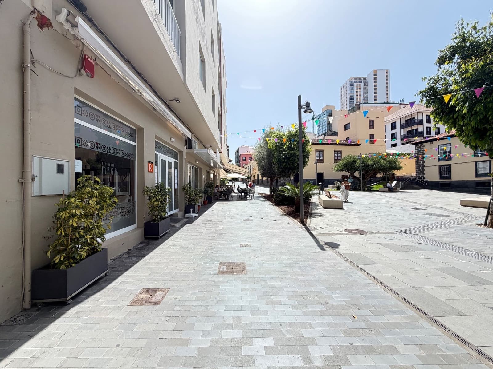 Komercyjne do wynajęcia w Puerto de la Cruz - 4 000 € (Ref: 9962009)