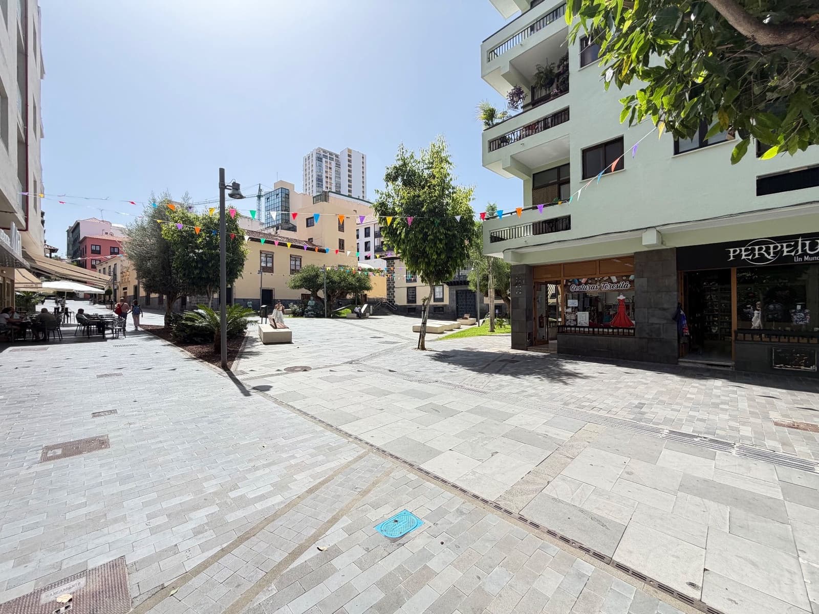 Komercyjne do wynajęcia w Puerto de la Cruz - 4 000 € (Ref: 9962009)