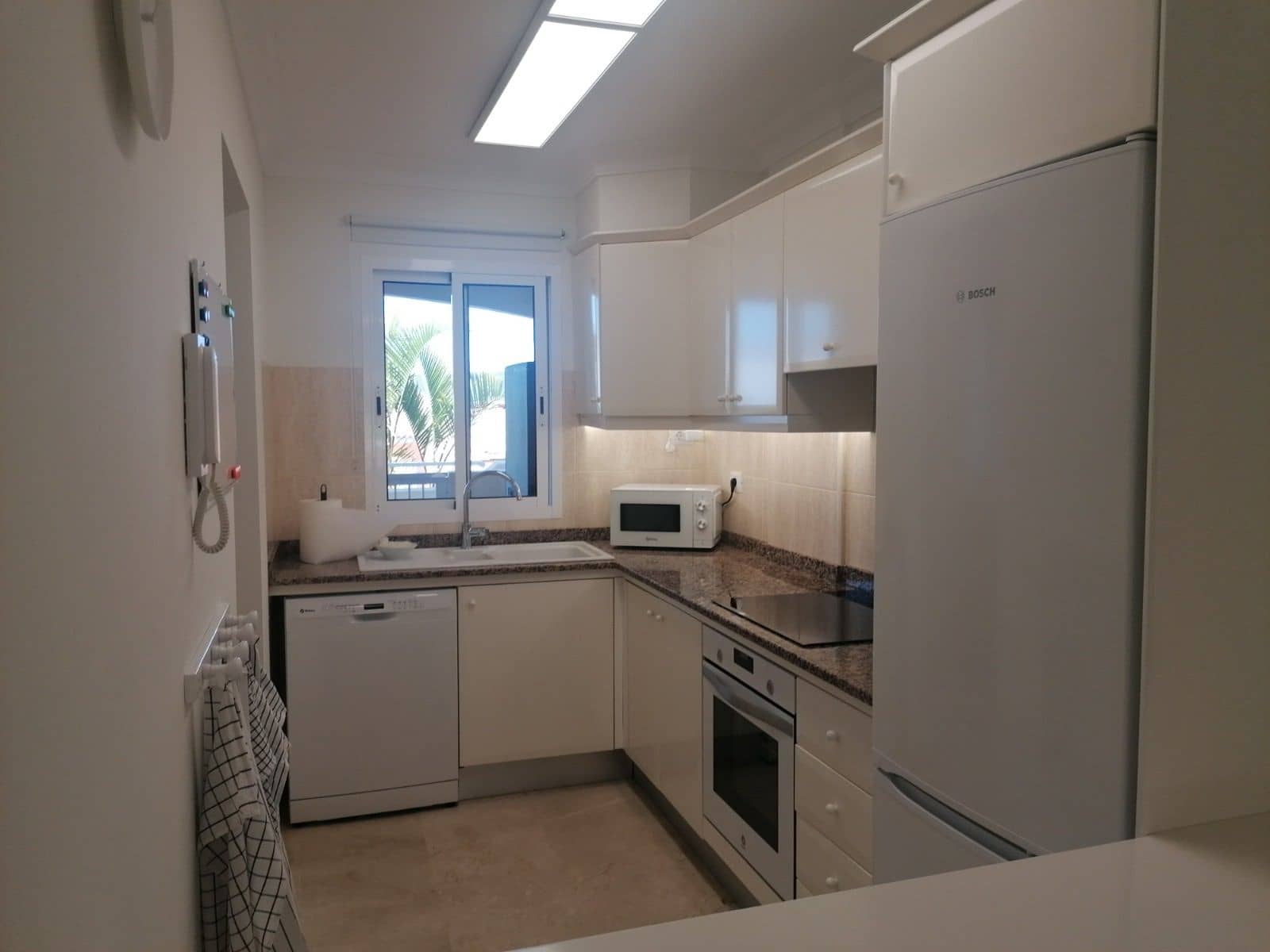 1 soverom Leilighet til leie i Puerto de la Cruz med svømmebasseng garasje - € 1 225 (Ref: 9976775)