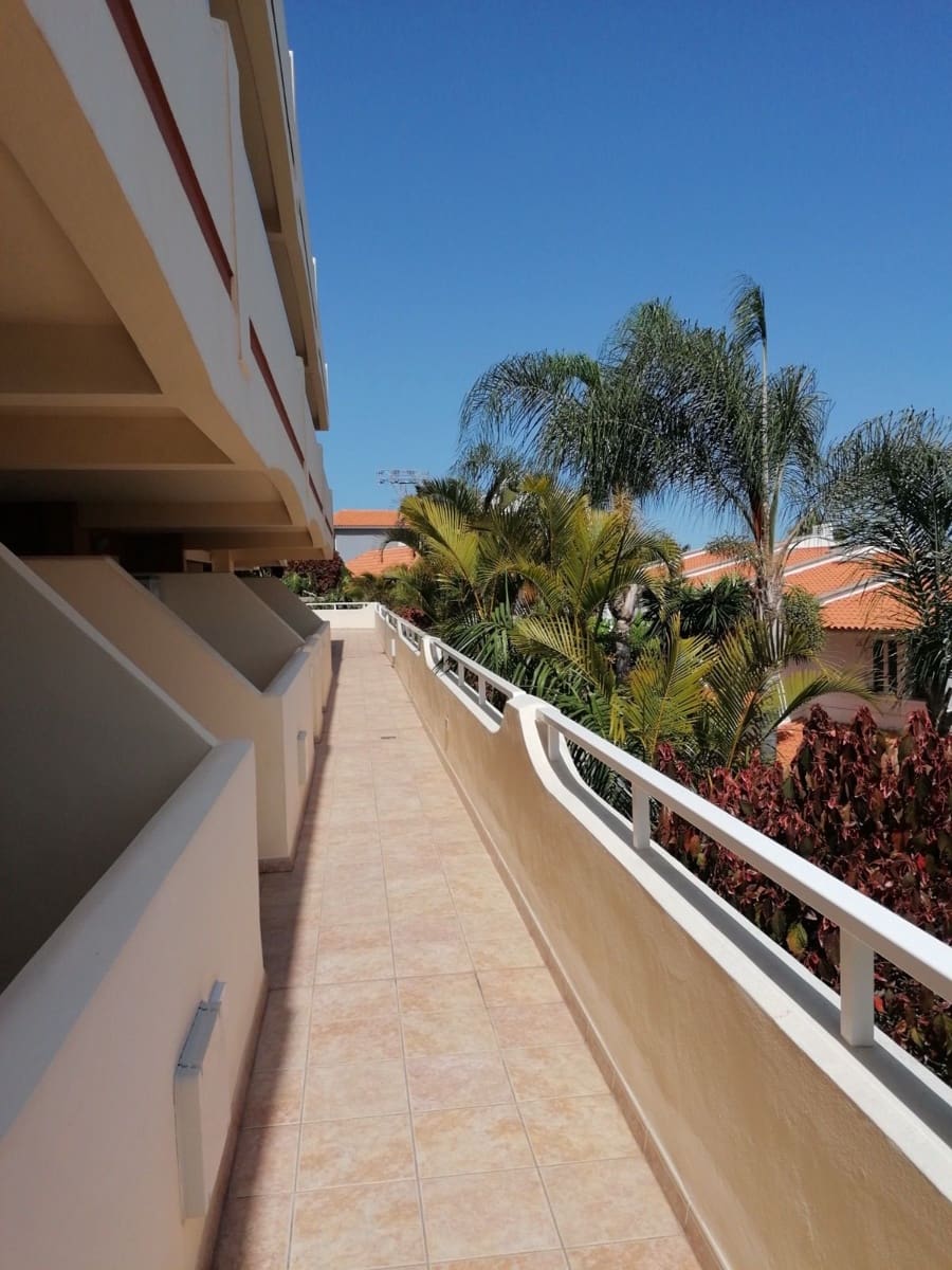 1 soverom Leilighet til leie i Puerto de la Cruz med svømmebasseng garasje - € 1 225 (Ref: 9976775)