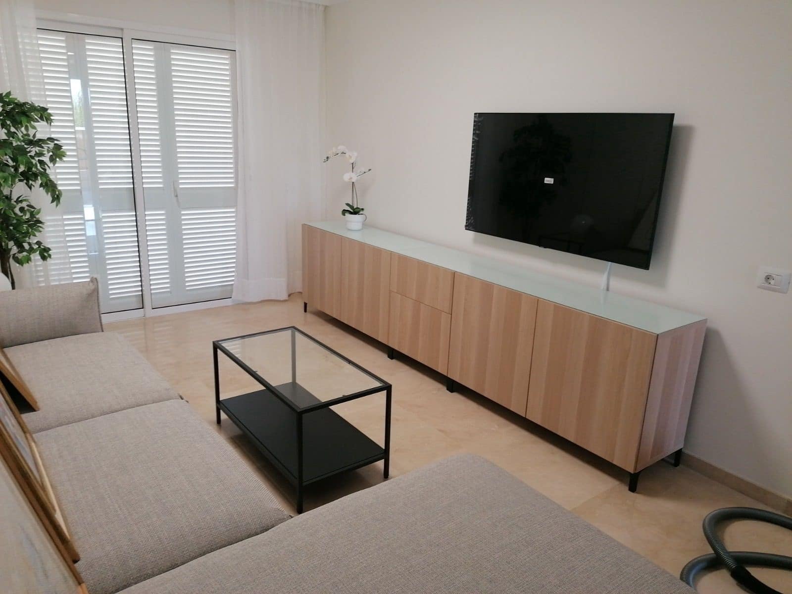 1 soverom Leilighet til leie i Puerto de la Cruz med svømmebasseng garasje - € 1 225 (Ref: 9976775)