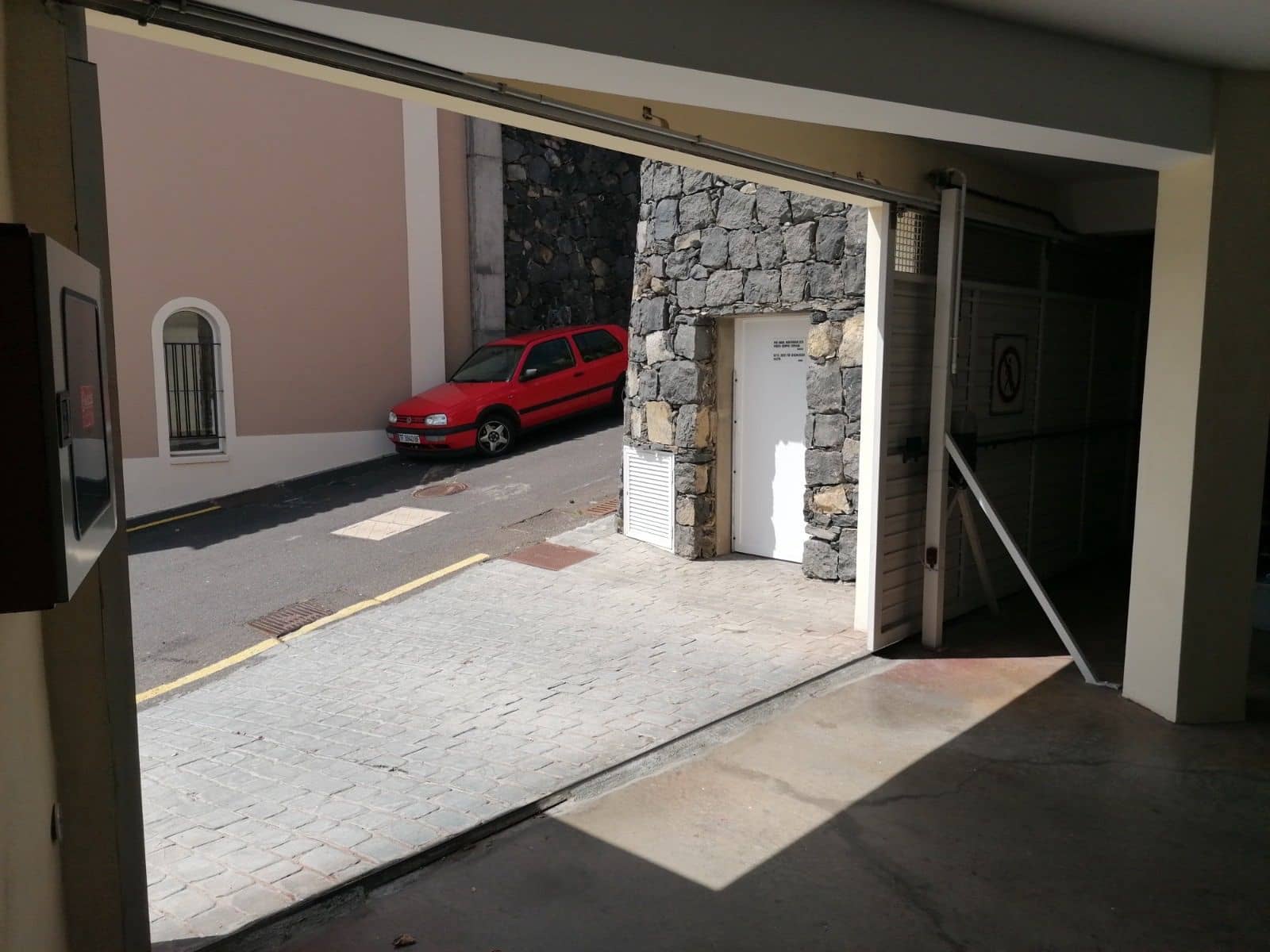 1 soverom Leilighet til leie i Puerto de la Cruz med svømmebasseng garasje - € 1 225 (Ref: 9976775)