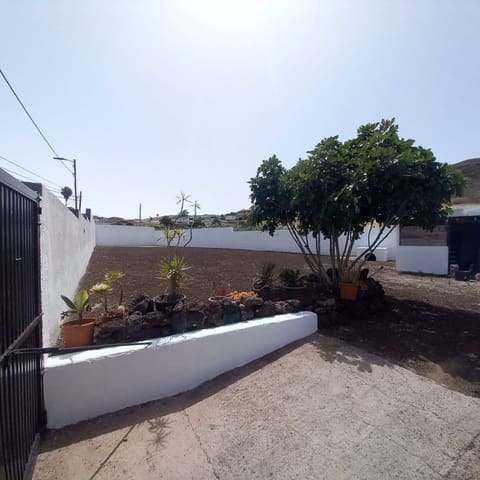 Byggegrund til salg i San Cristóbal de La Laguna - € 165.000 (Ref: 9984394)