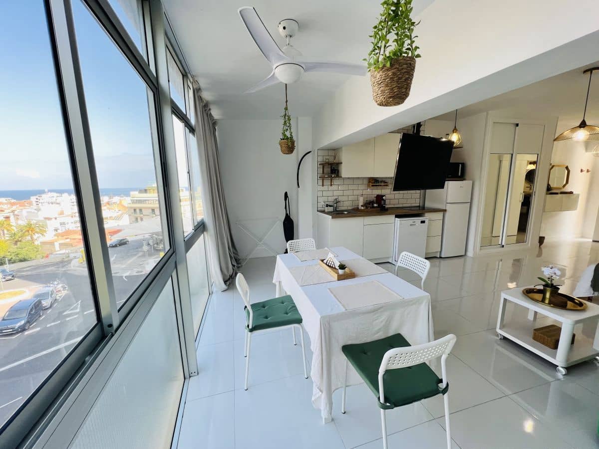 Studio à louer à Puerto de la Cruz avec piscine garage - 850 € (Ref: 9998093)