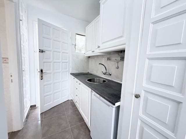 Studio att hyra i Puerto de la Cruz - 650 € (Ref: 9999530)