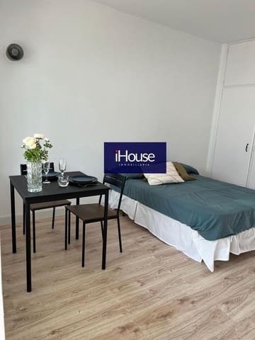Studio te huur in Puerto de la Cruz met zwembad garage - € 790 (Ref: 9999531)