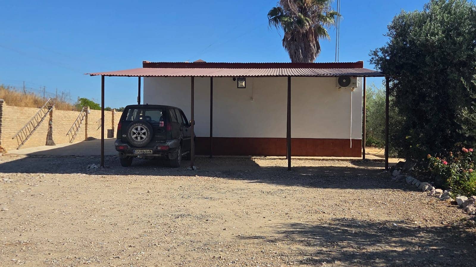 4 bedroom Finca/Country House for sale in Bollullos Par del Condado with pool garage - € 215,000 (Ref: 9129991)