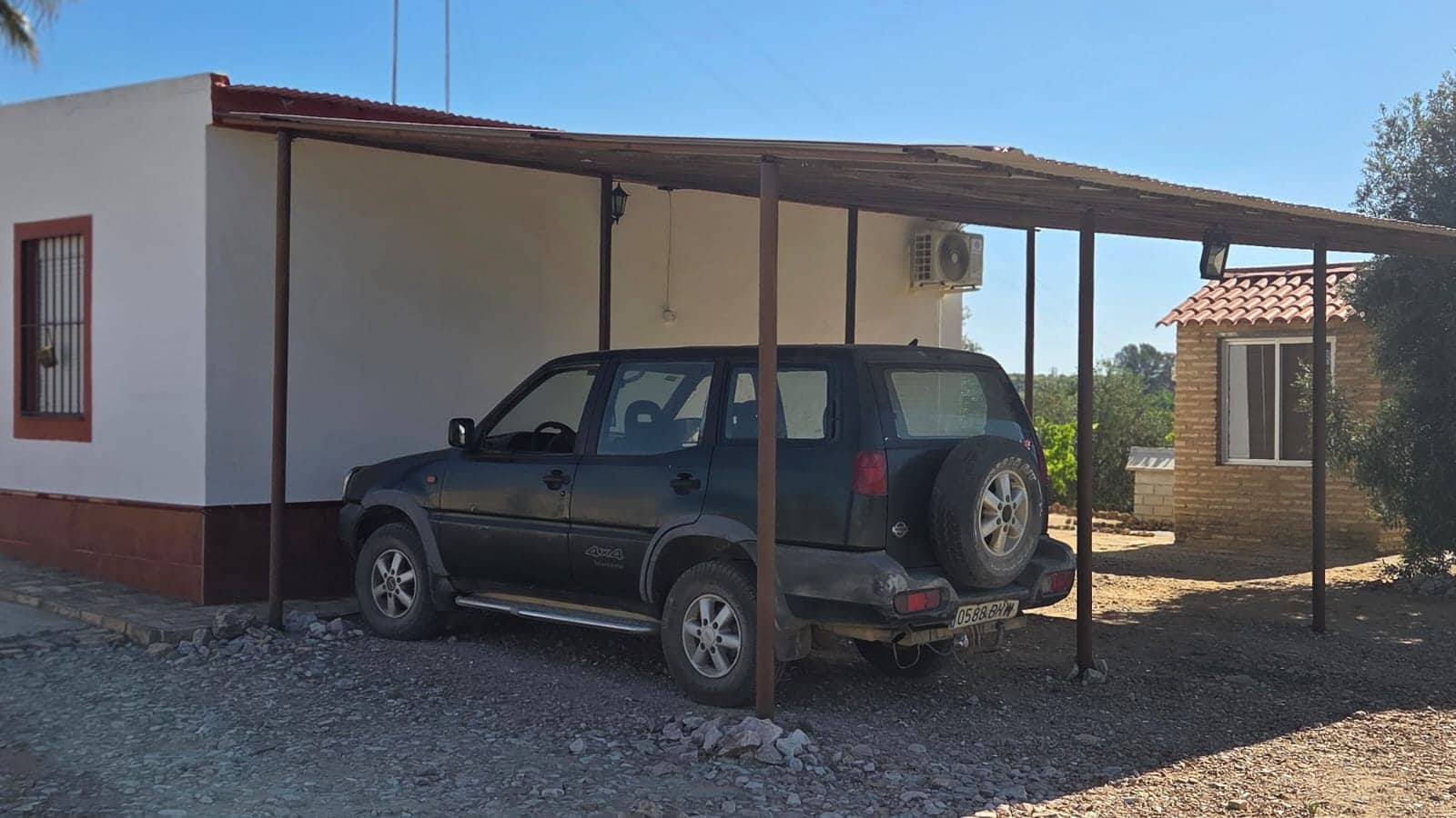 4 bedroom Finca/Country House for sale in Bollullos Par del Condado with pool garage - € 215,000 (Ref: 9129991)