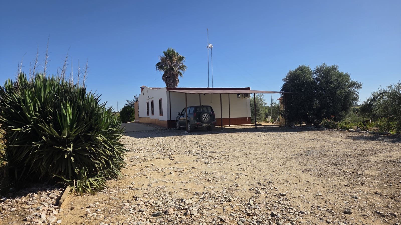 4 bedroom Finca/Country House for sale in Bollullos Par del Condado with pool garage - € 215,000 (Ref: 9129991)