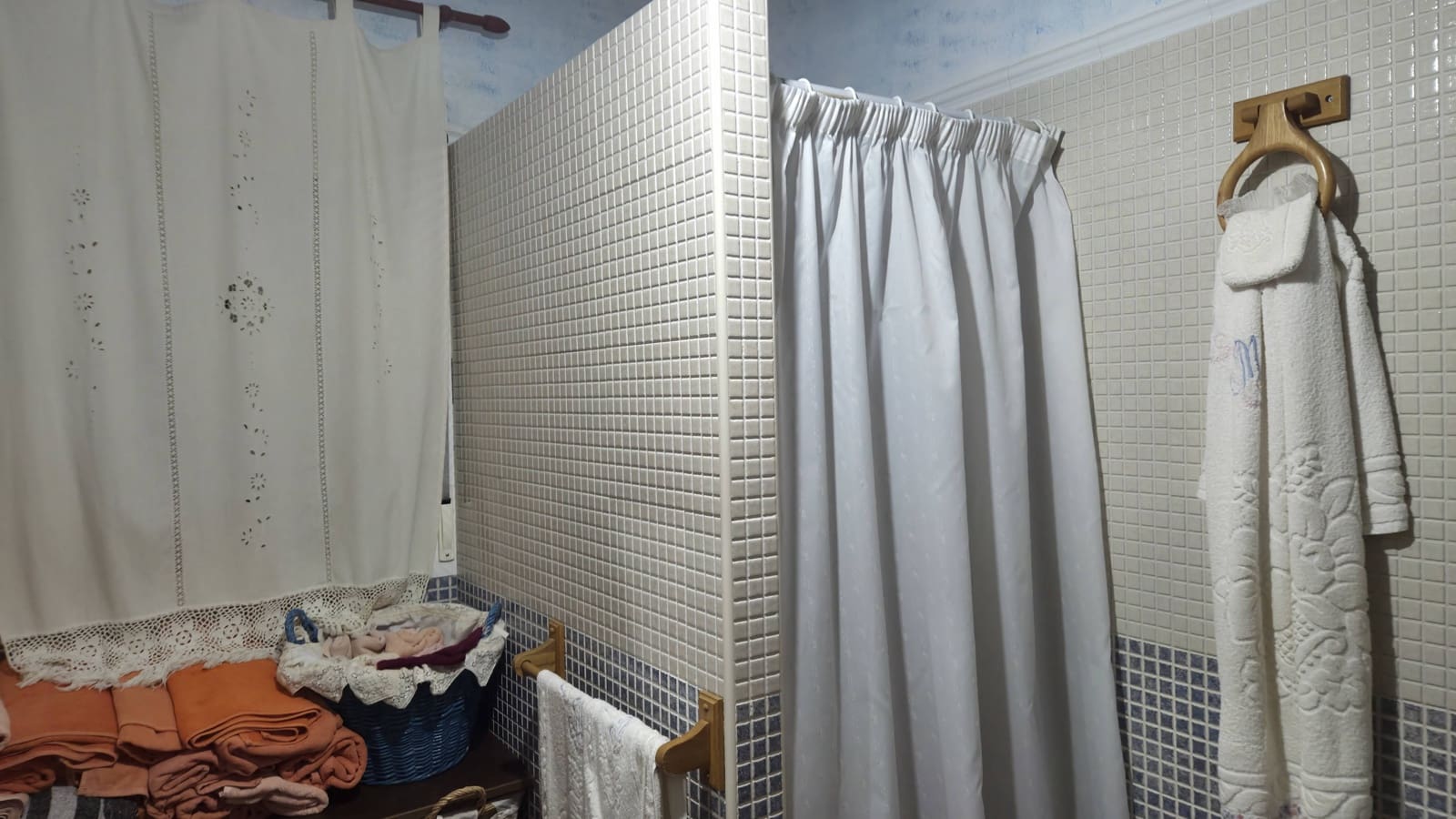 4 bedroom Finca/Country House for sale in Bollullos Par del Condado with pool garage - € 215,000 (Ref: 9129991)