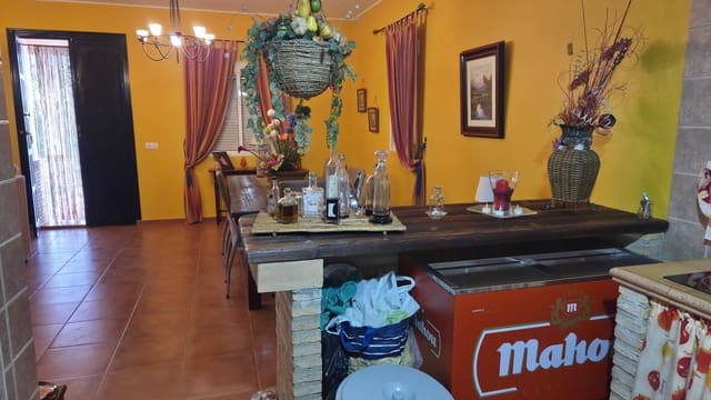 4 sypialnia Finka/Dom wiejski na sprzedaż w Bollullos Par del Condado z basenem garażem - 215 000 € (Ref: 9129991)