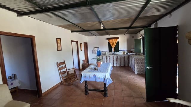 2 bedroom Finca/Country House for sale in Almonte - € 106,000 (Ref: 9325727)