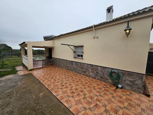 2 bedroom Finca/Country House for sale in La Palma del Condado - € 130,000 (Ref: 9332883)