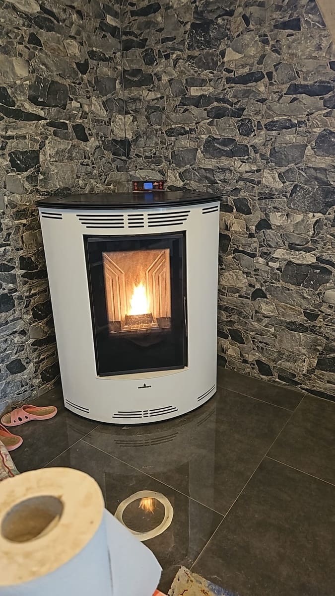 2 sovrum Finca/Hus på landet till salu i La Palma del Condado med pool - 198 000 € (Ref: 9728443)