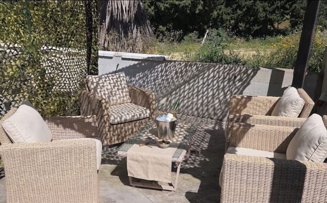 2 sovrum Finca/Hus på landet till salu i La Palma del Condado med pool - 198 000 € (Ref: 9728443)