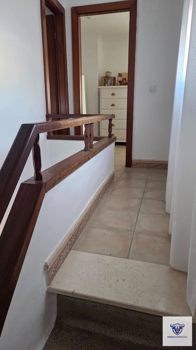 3 quarto Casa em Banda para venda em La Palma del Condado - 185 000 € (Ref: 9805833)