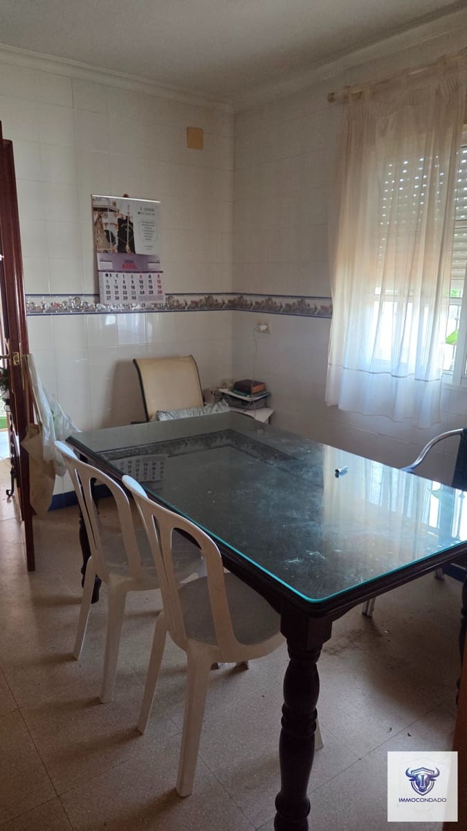 3 quarto Casa em Banda para venda em La Palma del Condado - 185 000 € (Ref: 9805833)