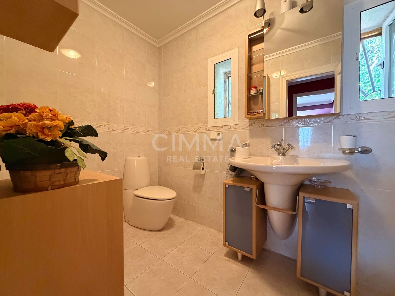 4 bedroom Villa for sale in Benidorm - € 625,000 (Ref: 10013461)