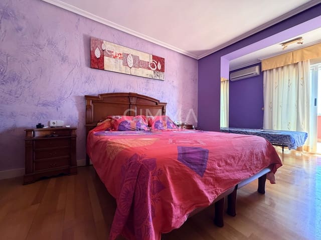 4 Zimmer Villa zu verkaufen in Benidorm - 625.000 € (Ref: 10013461)